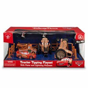 Disney Parks Cars Land Tractor Tipping Playset Mater Lightning McQueen NEW
